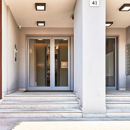 Monviso Modern - Exclusive Apartment Milano Exterior foto