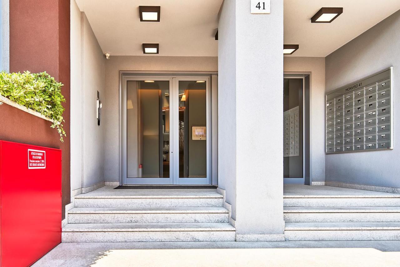Monviso Modern - Exclusive Apartment Milano Exterior foto